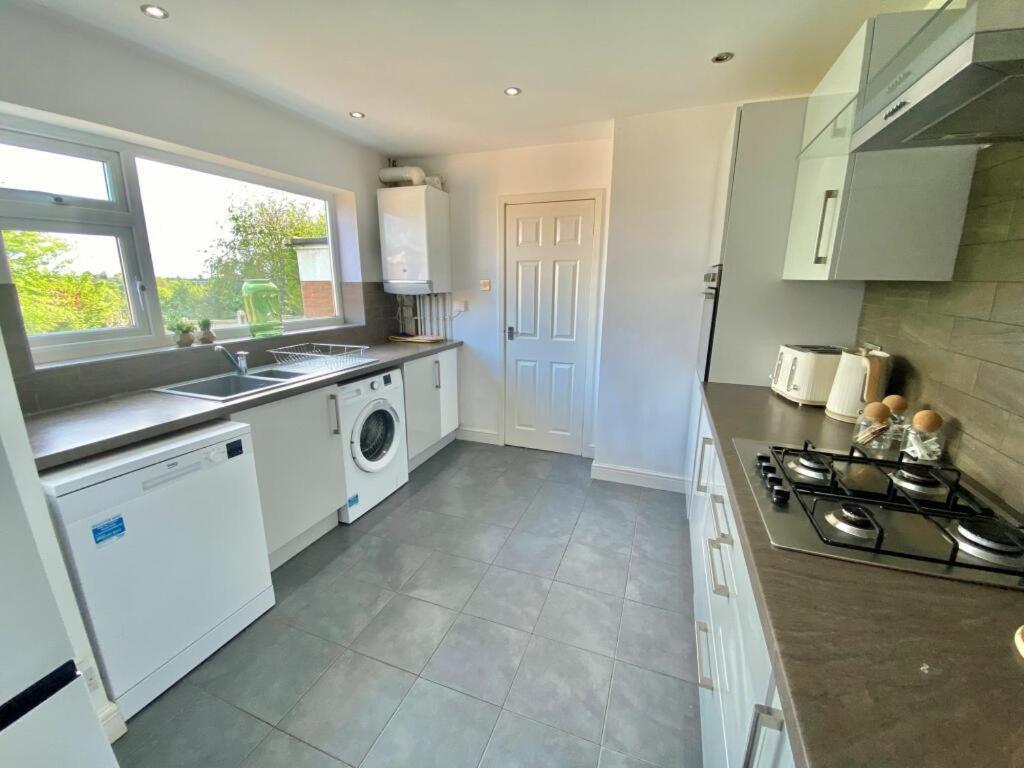 Coventry Huge 4Bed 2Bath Private Parking Nec By Empower Homes エクステリア 写真