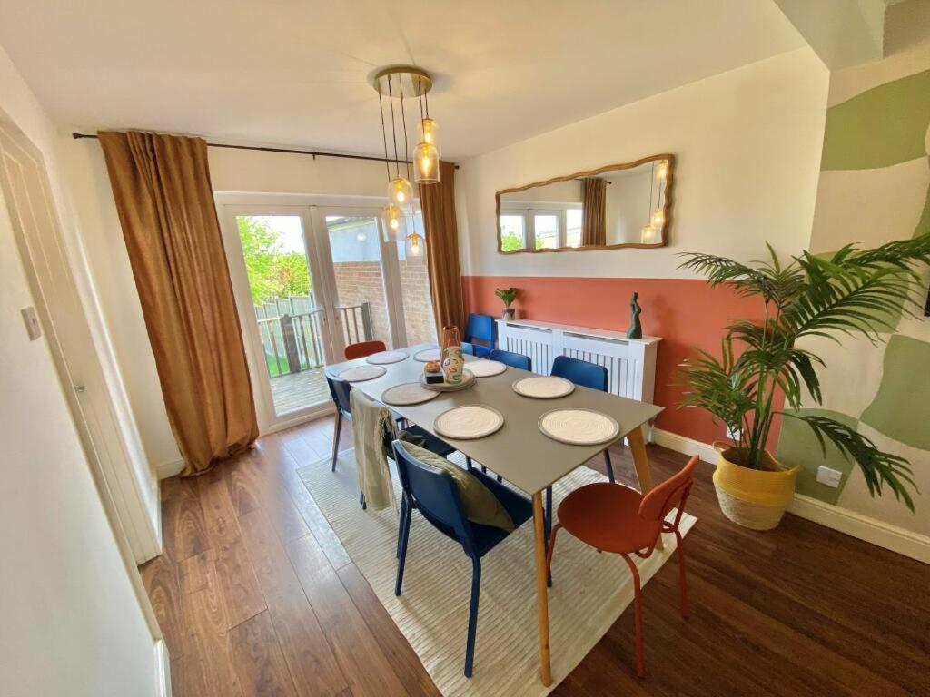 Coventry Huge 4Bed 2Bath Private Parking Nec By Empower Homes エクステリア 写真